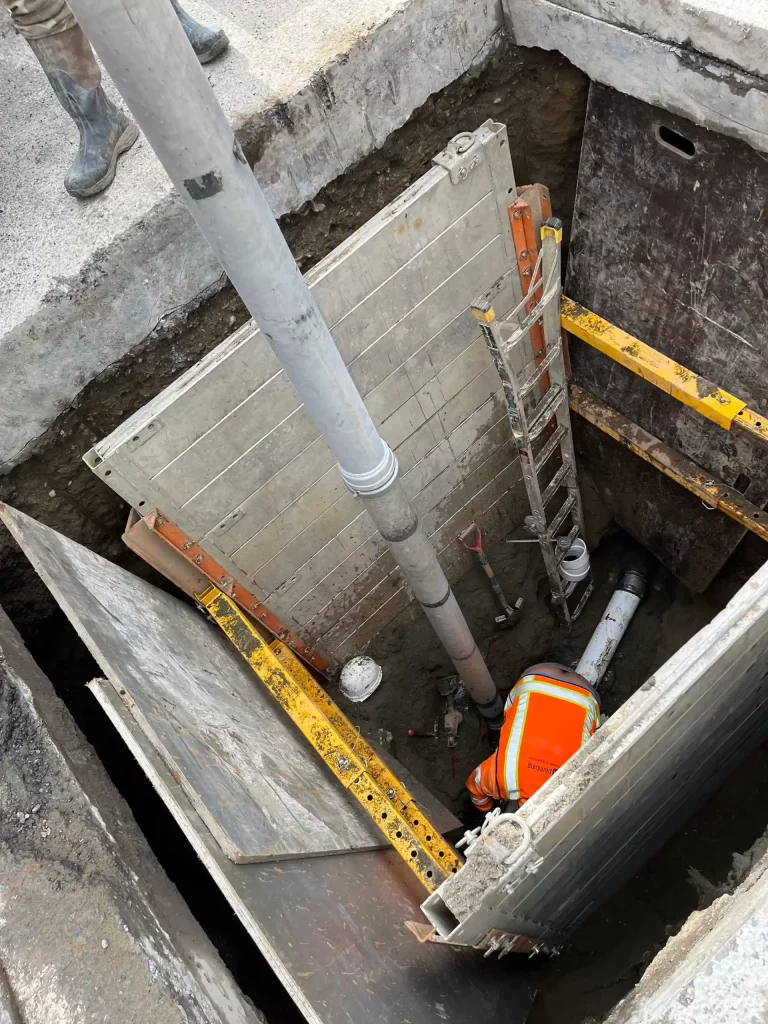 When to Choose Trenchless Pipe Repair Over Full Replacement